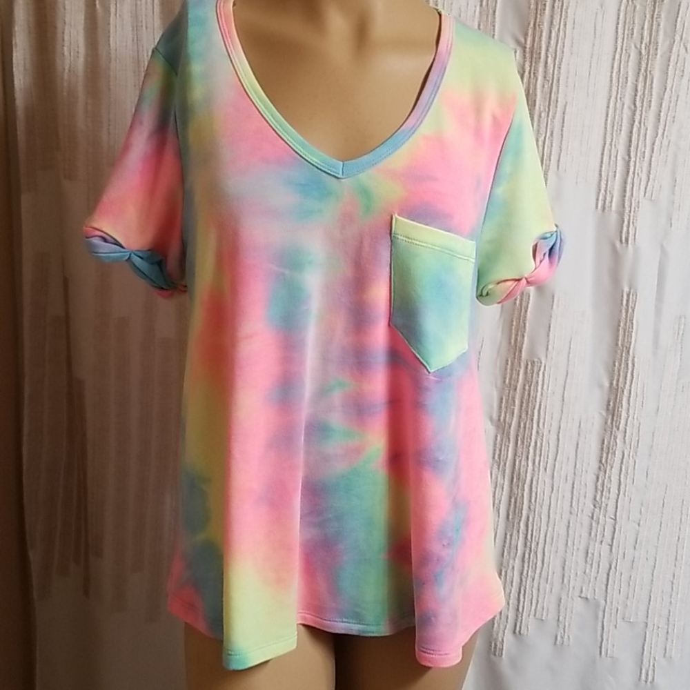 Entro Tie Die Tee! NWOT!